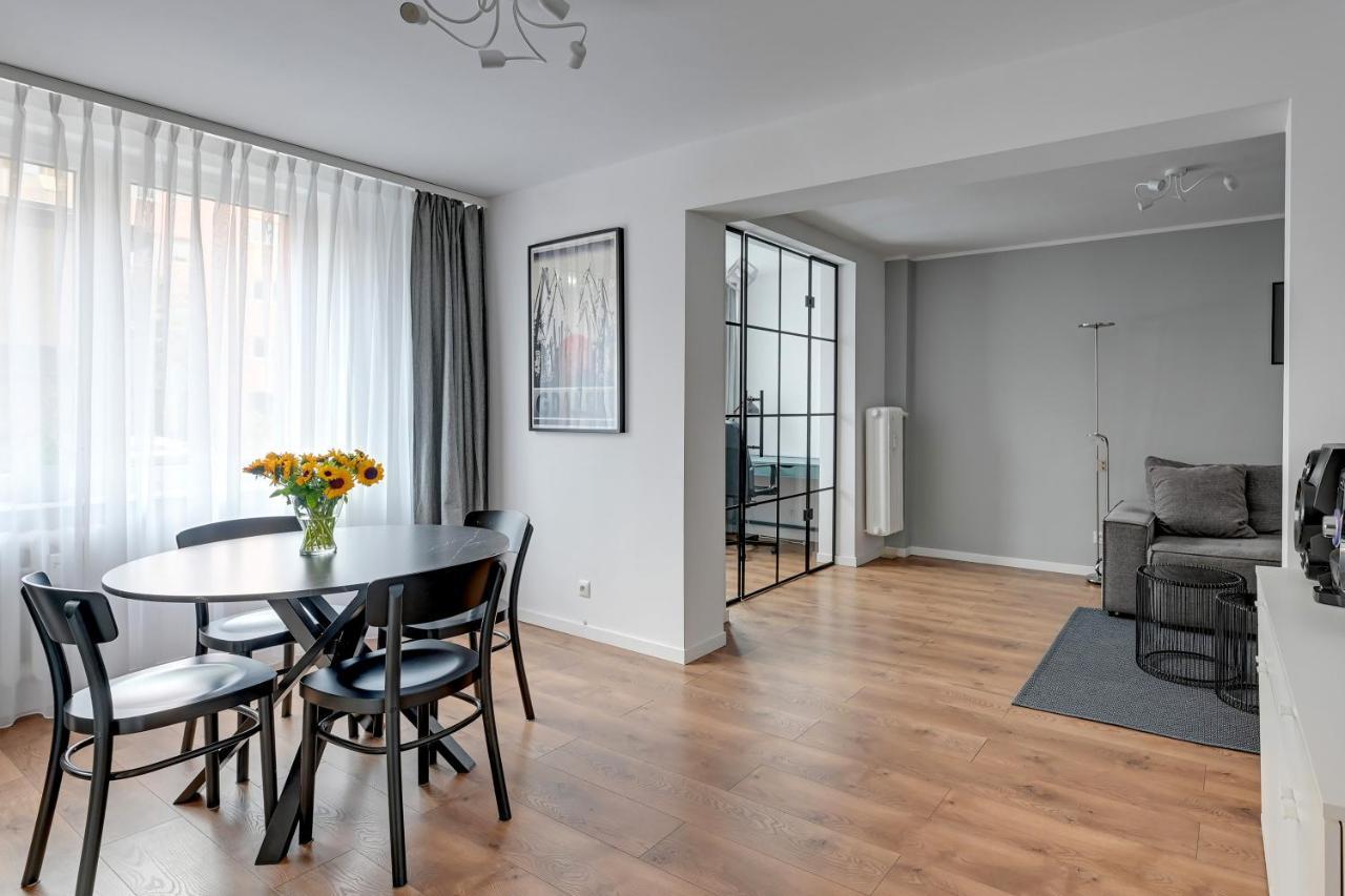 Staywin Old Town Apartments I กดัญสก์ ภายนอก รูปภาพ